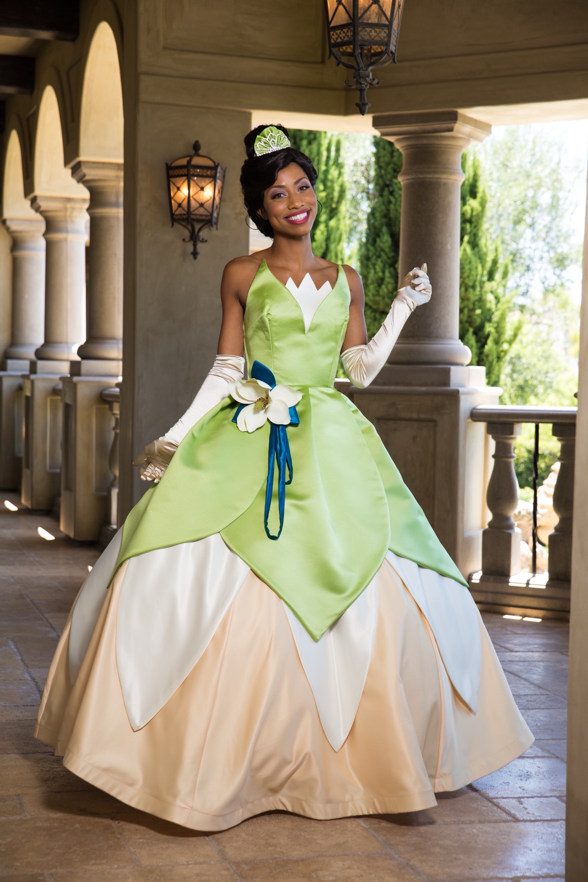 Tiana Princess and the Frog party character